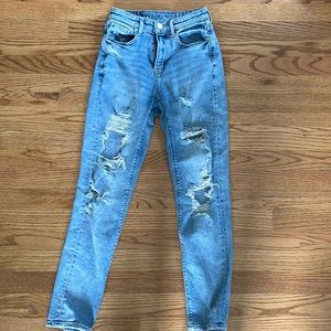 American Eagle Distressed Mom Jean